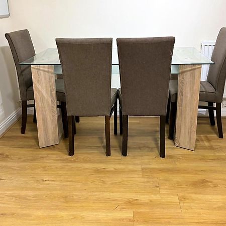 London Luxury 5 Bedroom House 2 Min Walk To The Tube Station Дагенъм Екстериор снимка